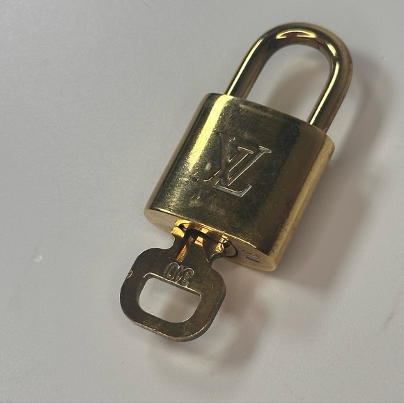 Louis Vuitton Gold Lock and Key #310 - Picture 4 of 8